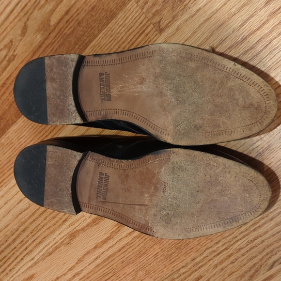 Johnston & Murphy Tassel Loafer - Picture 5 of 7